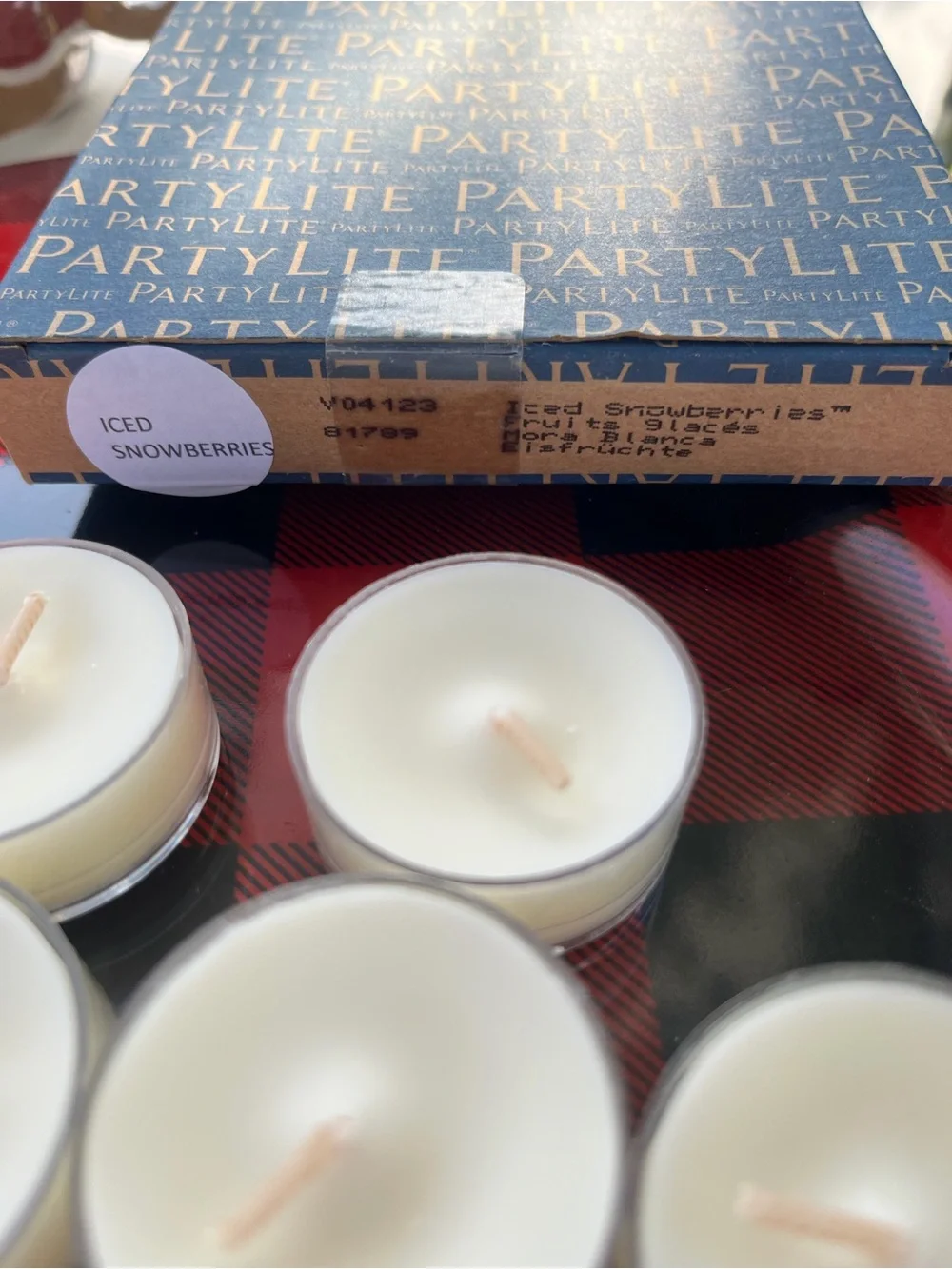 Retired Iced Snowberries Partylite White Holiday Winter Fruity Tealights Candles